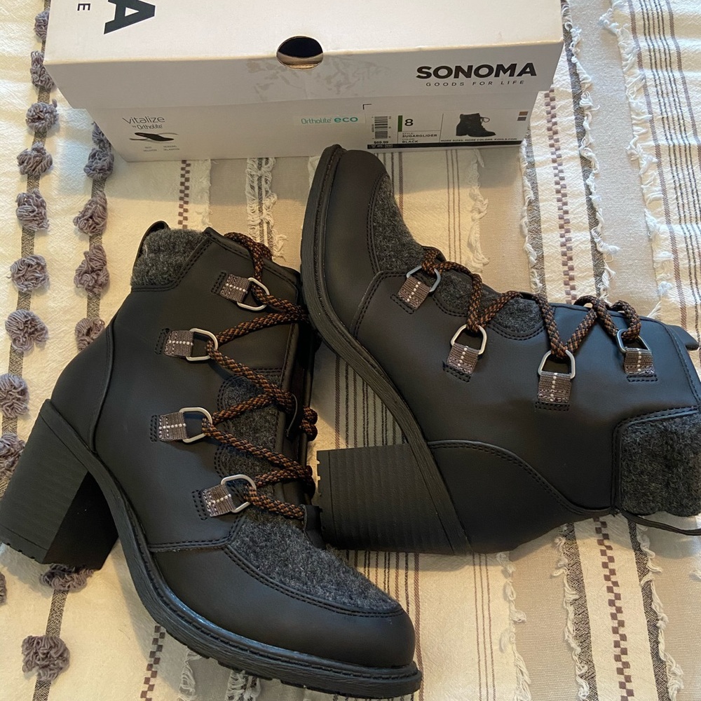 Sonoma Vitalize boots. Size 8